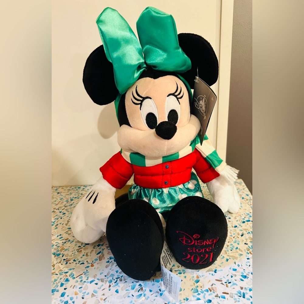 Disney Store Minnie Mouse Holiday Plush Toy Doll 14" 2021 Stuffed Animal